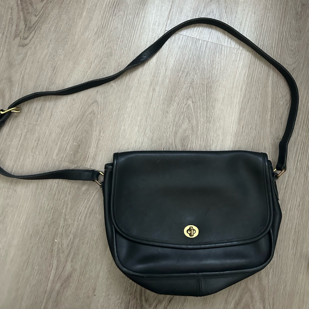 Vintage COACH Black Leather Crossbody Bag